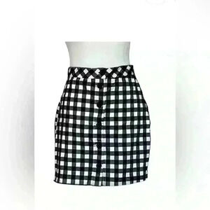 Women’s divided H&M black and white checkered mini skirt
